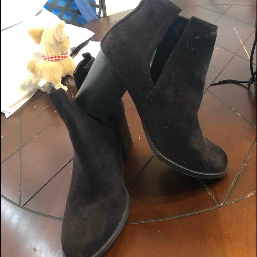 Charlotte Russe booties 8.5